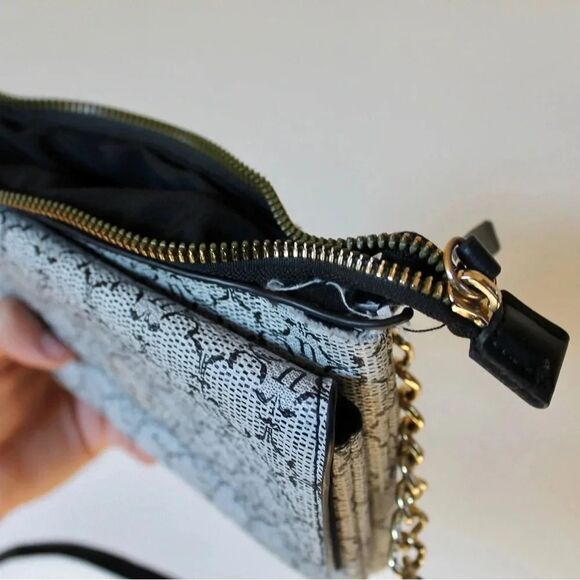 ✨ Nanette Lepore | Vegan Leather Crossbody - Picture 6 of 7